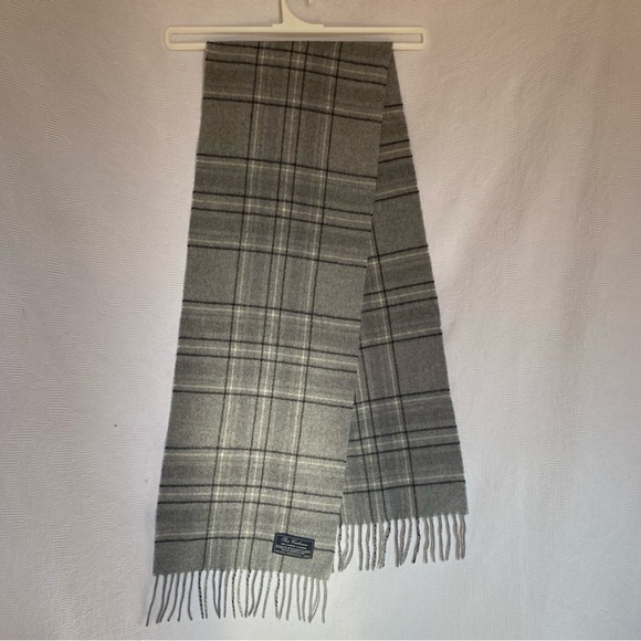 Pure cashmere men’s grey plaid woven and fringed scarf. EUC - Picture 3 of 6